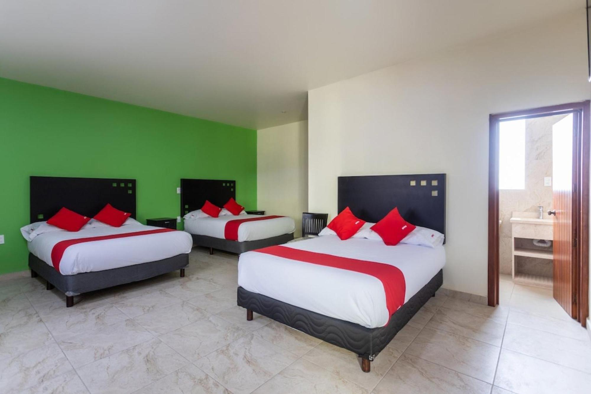 Oyo Hotel Emperadores Inn, Atlixco Exteriör bild